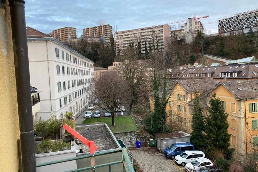 Joli 2 Pieces Dernier Etage, Lausanne Centre Luaran gambar