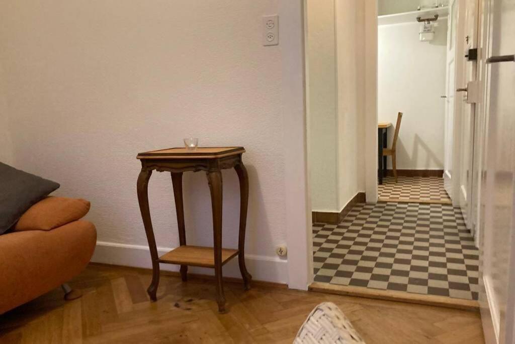 Joli 2 Pieces Dernier Etage, Lausanne Centre Luaran gambar